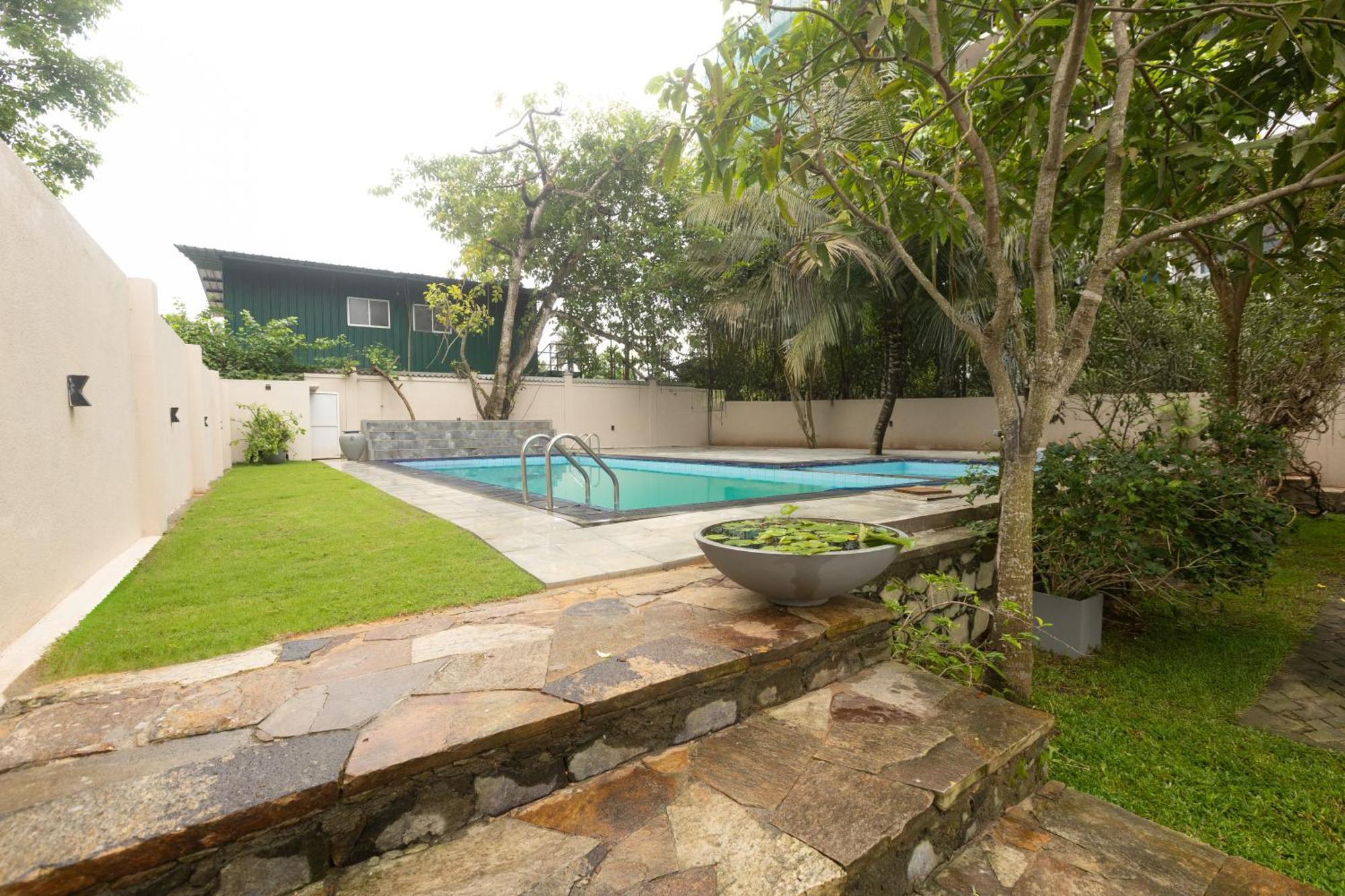 Villa Serenita Уелигама Екстериор снимка
